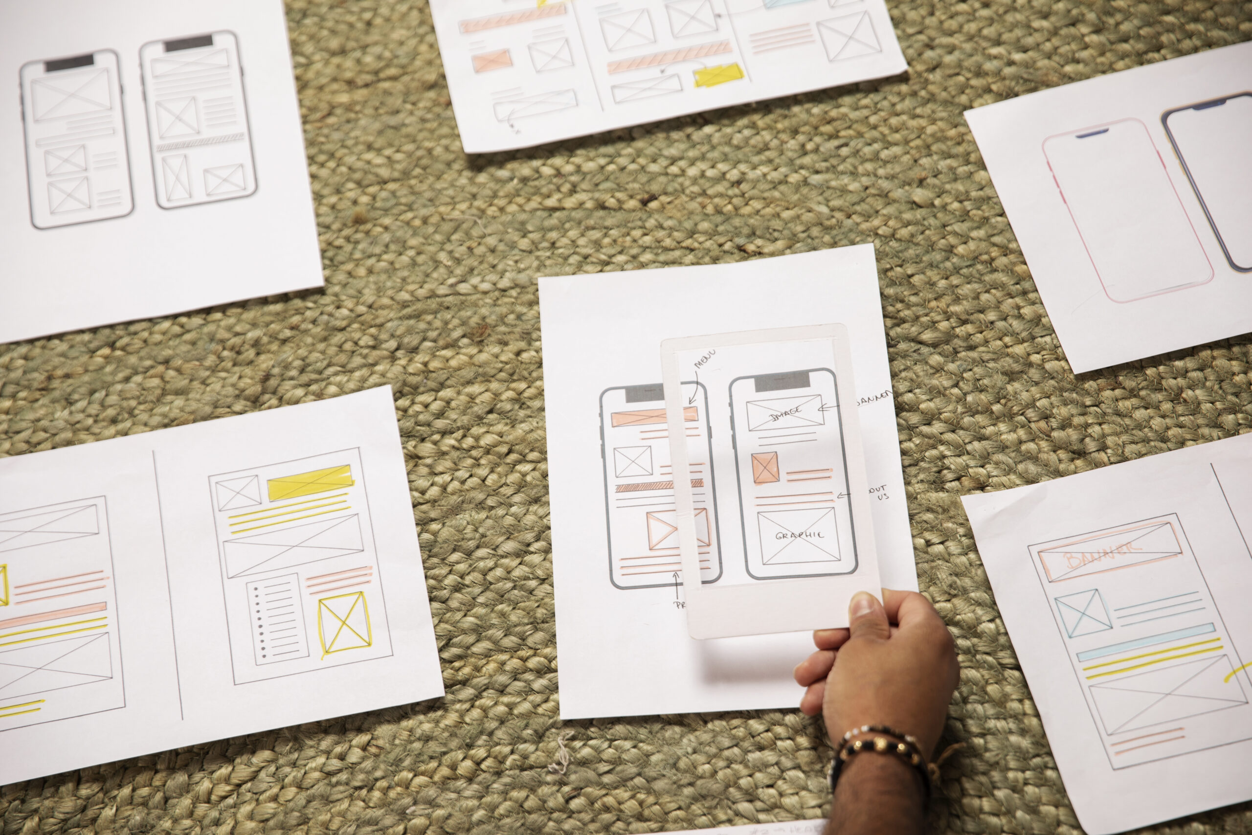 Design Services – Build Digital Experiences That Work illustration